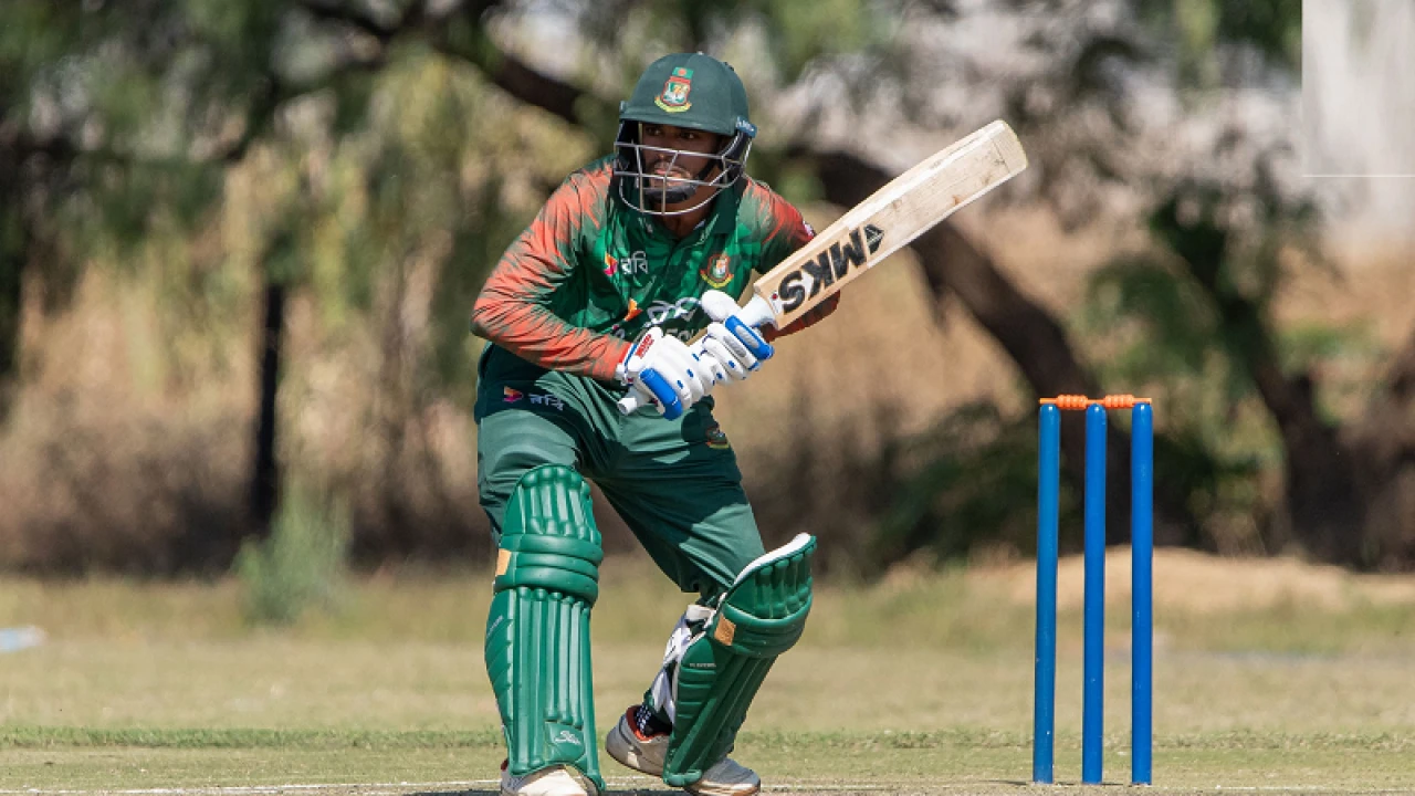 বলে ক্যারিশমার পর ব্যাটে ঝড়, সামিউন জেতালেন বাংলাদেশকে