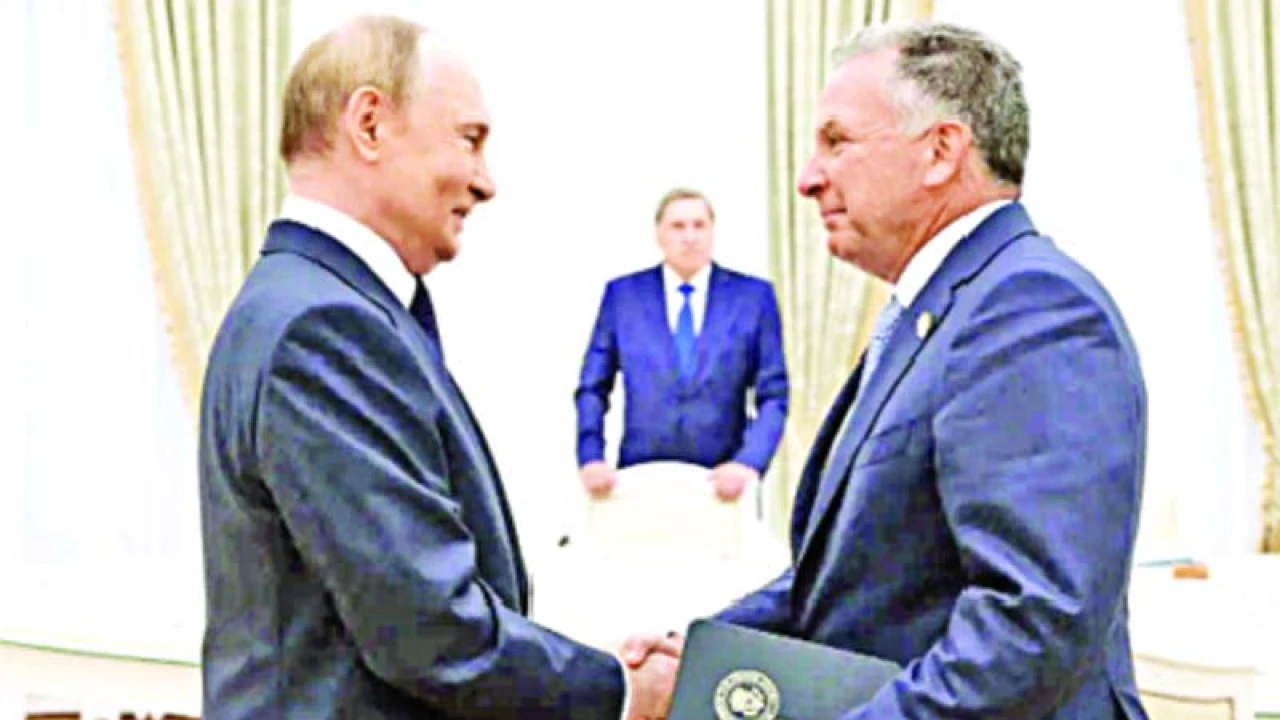 পুতিনের ঘরে ট্রাম্পের দূত