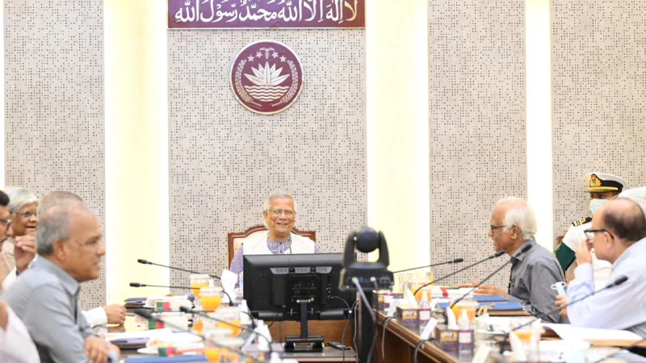 উপদেষ্টা পরিষদের বৈঠক চলছে 