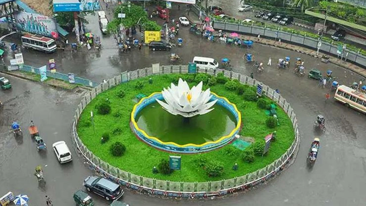 ঢাকার বাতাস আজ সহনীয়