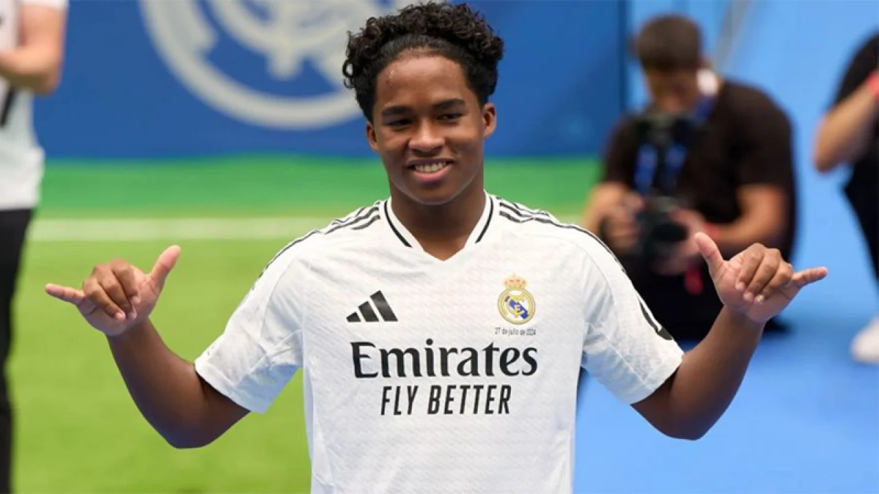 রিয়ালের ৯ নম্বর জার্সিতে এনদ্রিক