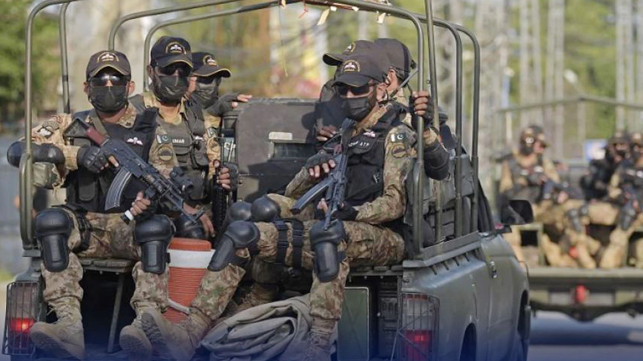 বেলুচিস্তানে সেনা অভিযান, নিহত ৩৩