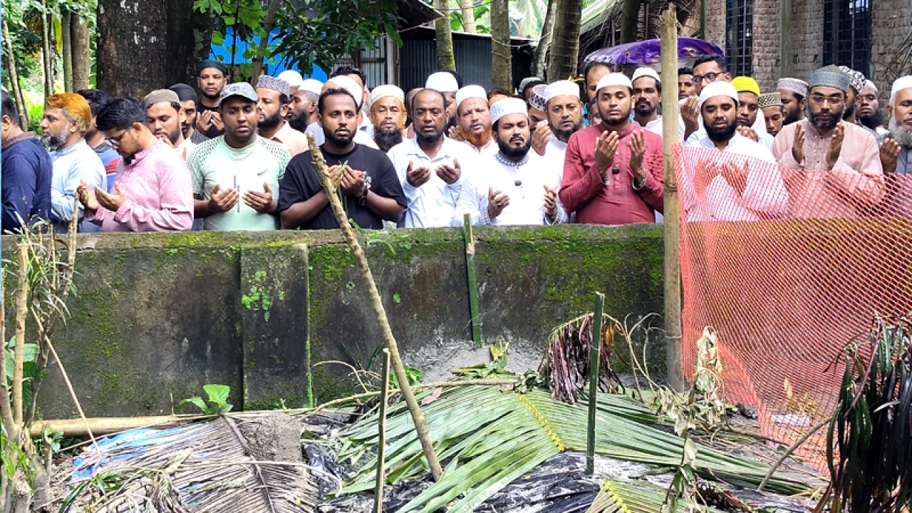 পলাতক চালকের সঙ্গে মালিককেও গ্রেপ্তার করতে হবে: রেজাউল করিম
