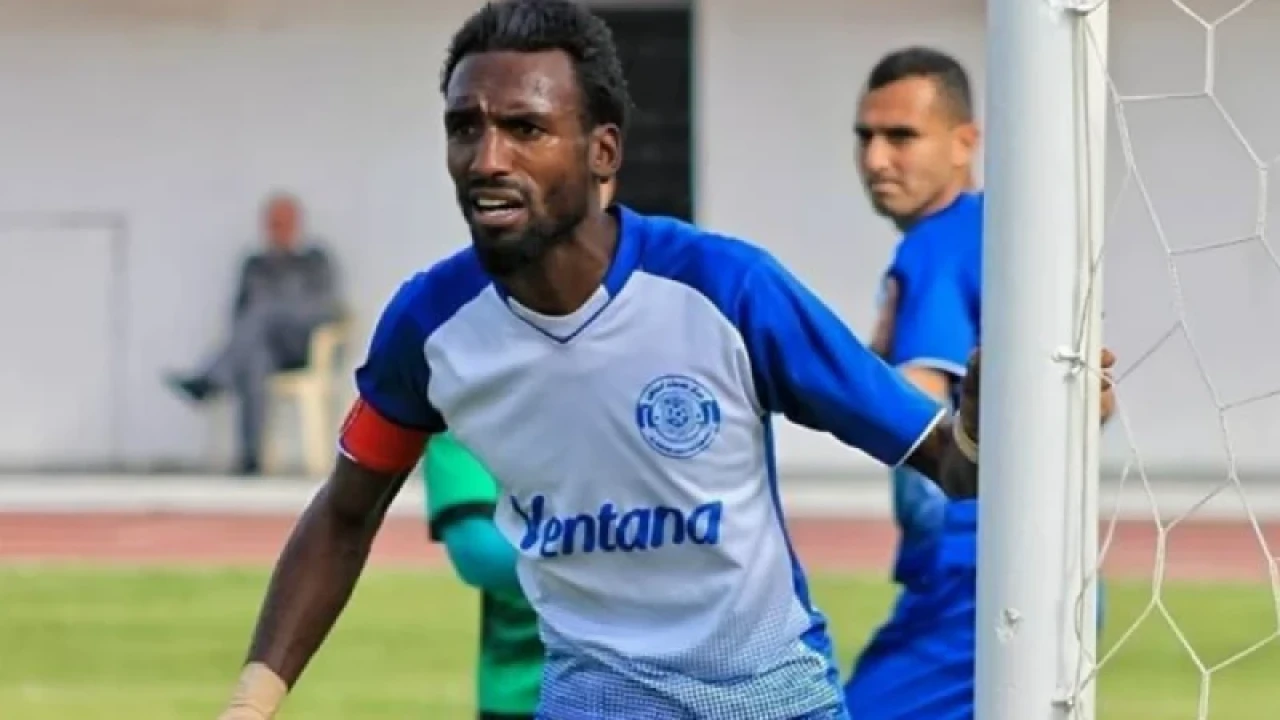 ‘ফিলিস্তিনি পেলে’র মৃত্যুতে ফিফার শ্রদ্ধাঞ্জলি নিয়ে সালাহর প্রশ্ন