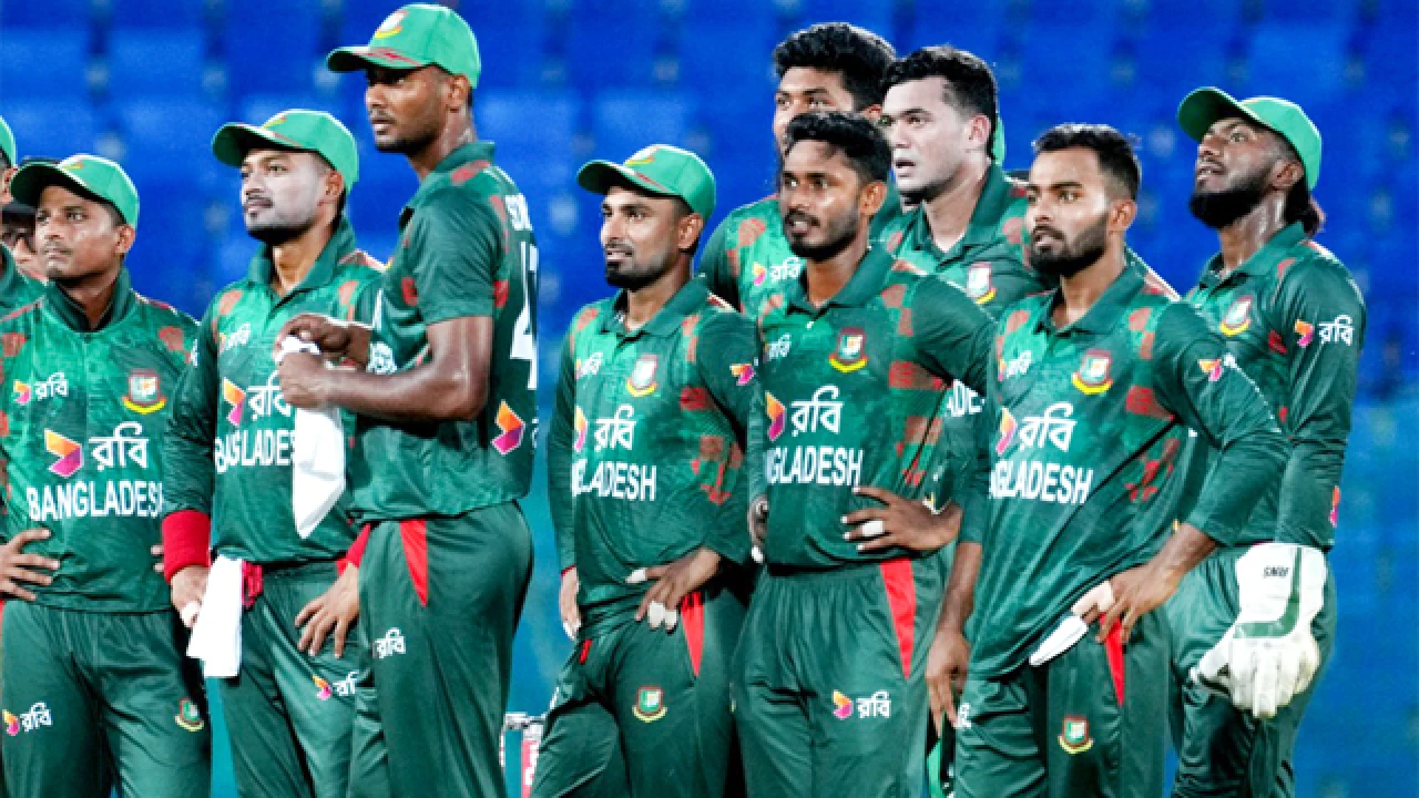 র‍্যাঙ্কিংয়ে আবারও ১০-এ নেমে গেল বাংলাদেশ