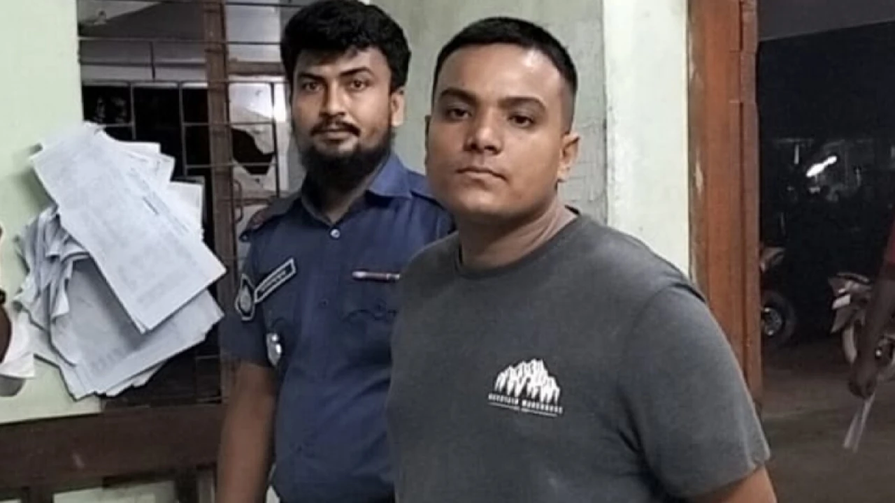 ঠাকুরগাঁওয়ে মাদকসহ গেজেটভুক্ত জুলাই যোদ্ধা আটক