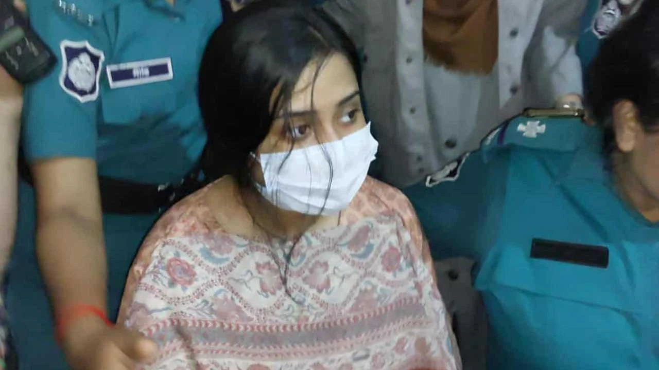 দোষ স্বীকার করলেন মেজর সাদিকের স্ত্রী 