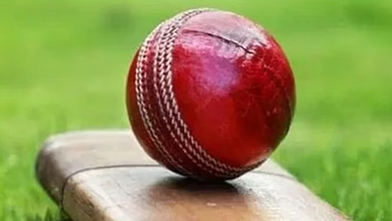 ৪ রানে অলআউট, ১০ ব্যাটারই শূন্য