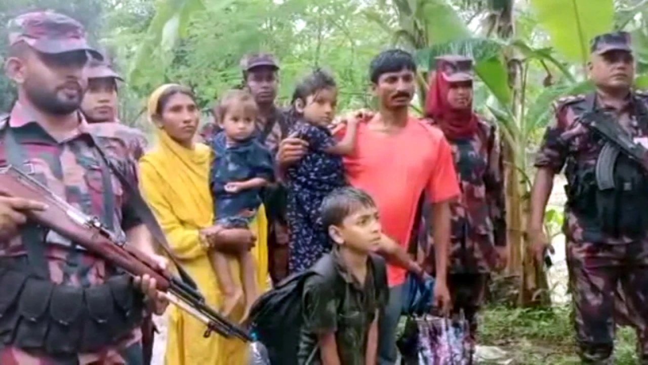 ৫ বাংলাদেশিকে ফেরত দিল বিএসএফ