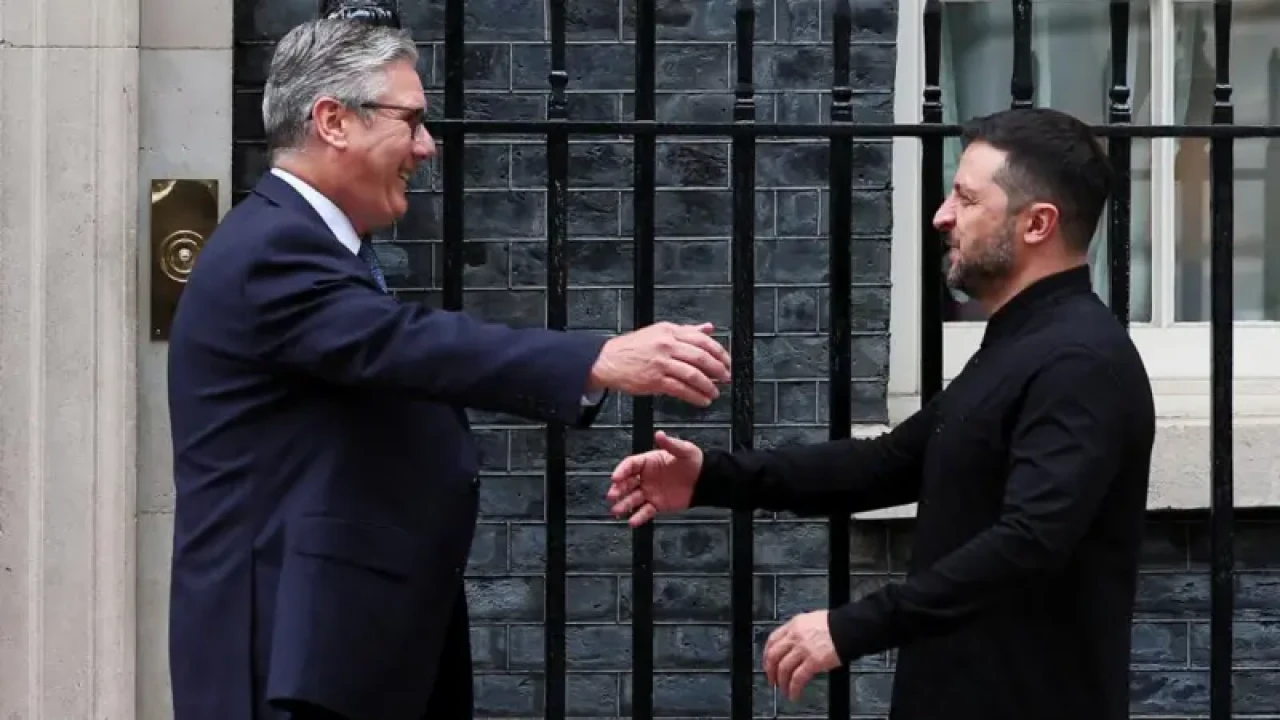 লন্ডনে জেলেনস্কি-স্টারমার বৈঠক শেষ