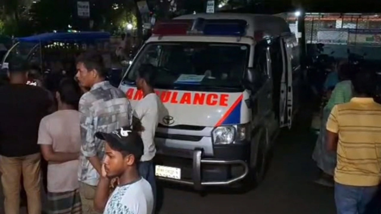 শরীয়তপুরে সিন্ডিকেটের বাধায় অ্যাম্বুলেন্সেই নবজাতকের মৃত্যু