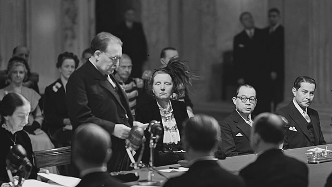 ইতিহাসের এই দিনে ‘ইন্দোনেশিয়ার স্বাধীনতা লাভ করে’