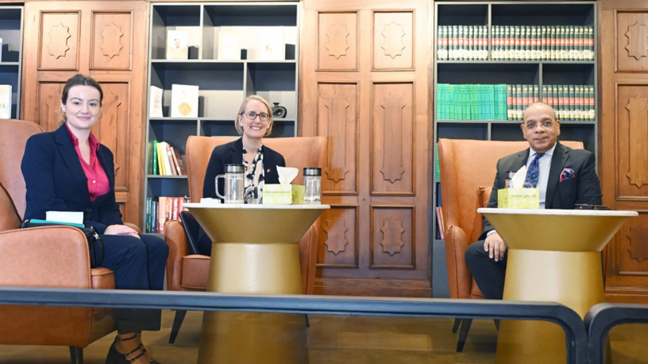 প্রধান বিচারপতির সঙ্গে সাক্ষাৎ ব্রিটিশ হাইকমিশনারের 