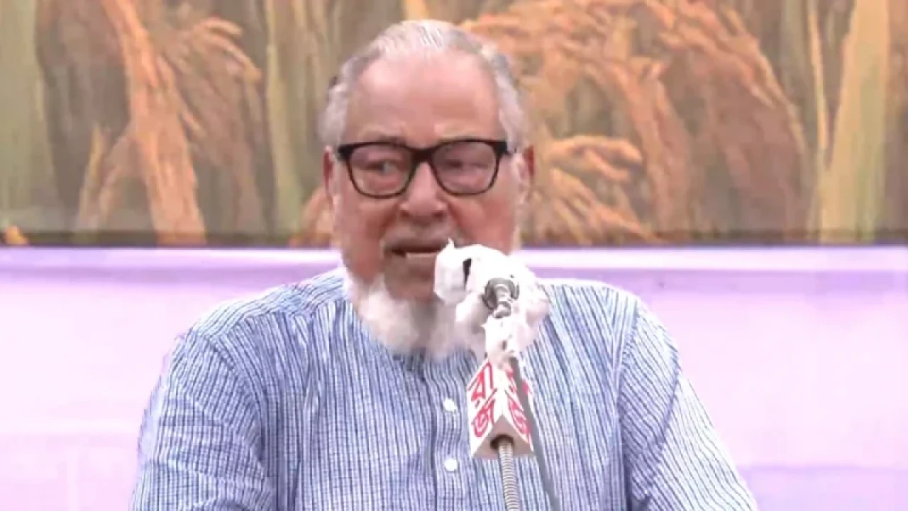 বিএনপি নেতাকর্মীদের আচরণে জনগণ অসন্তুষ্ট হলে দল ক্ষতিগ্রস্ত হবে: নজরুল ইসলাম খান 