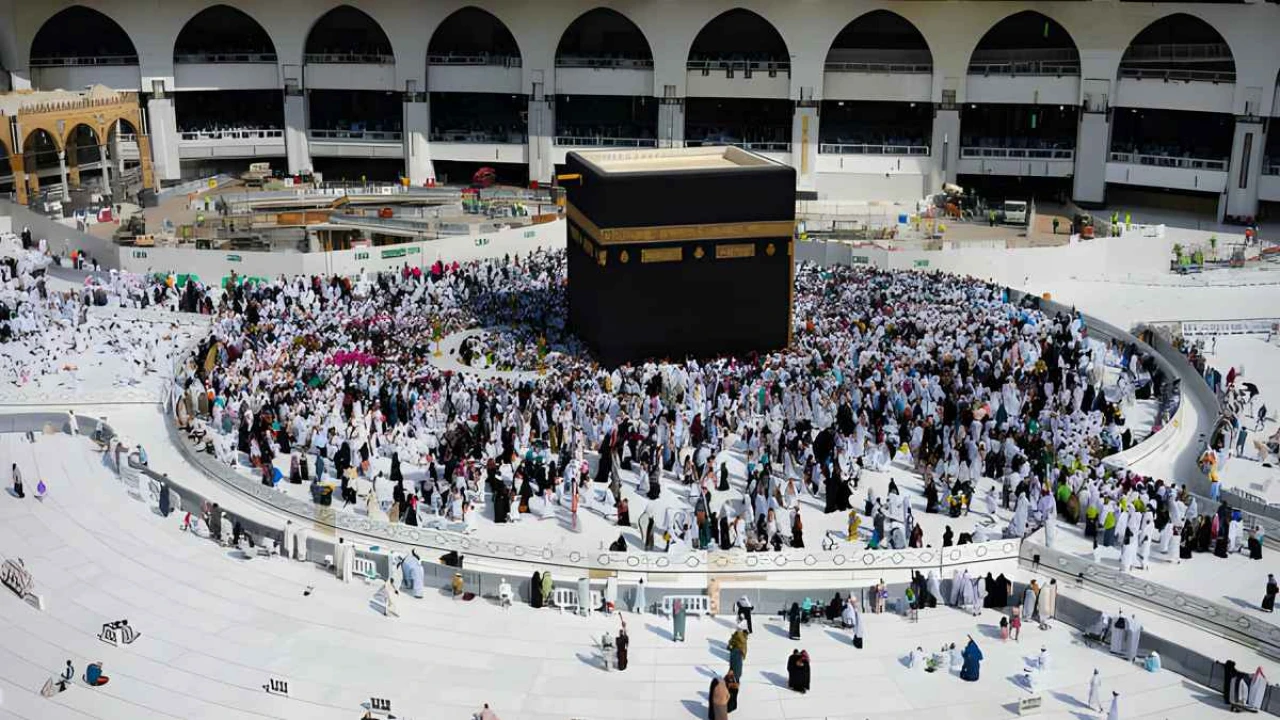 ওমরাহ পালনে ইচ্ছুকদের জন্য বিশেষ সেবা চালু করল সৌদি