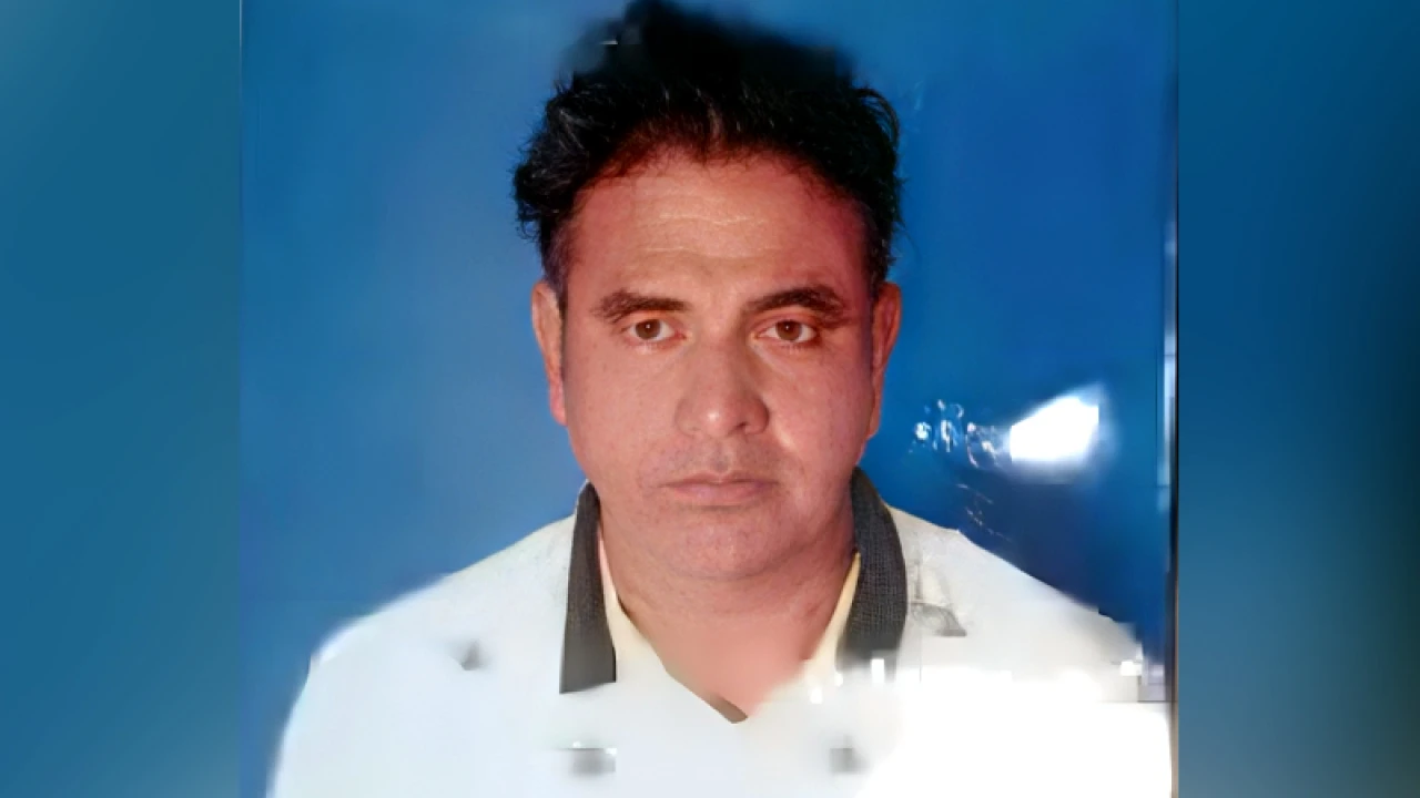 ব্যবসায়ীর মুক্তিপণে স্ত্রীর কাছে ৫০ লাখ টাকা দাবি