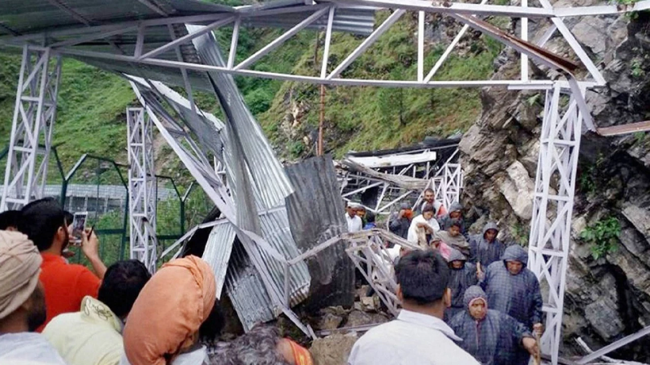 জম্মু-কাশ্মীরে ভূমিধসে নিহত বেড়ে ৩১