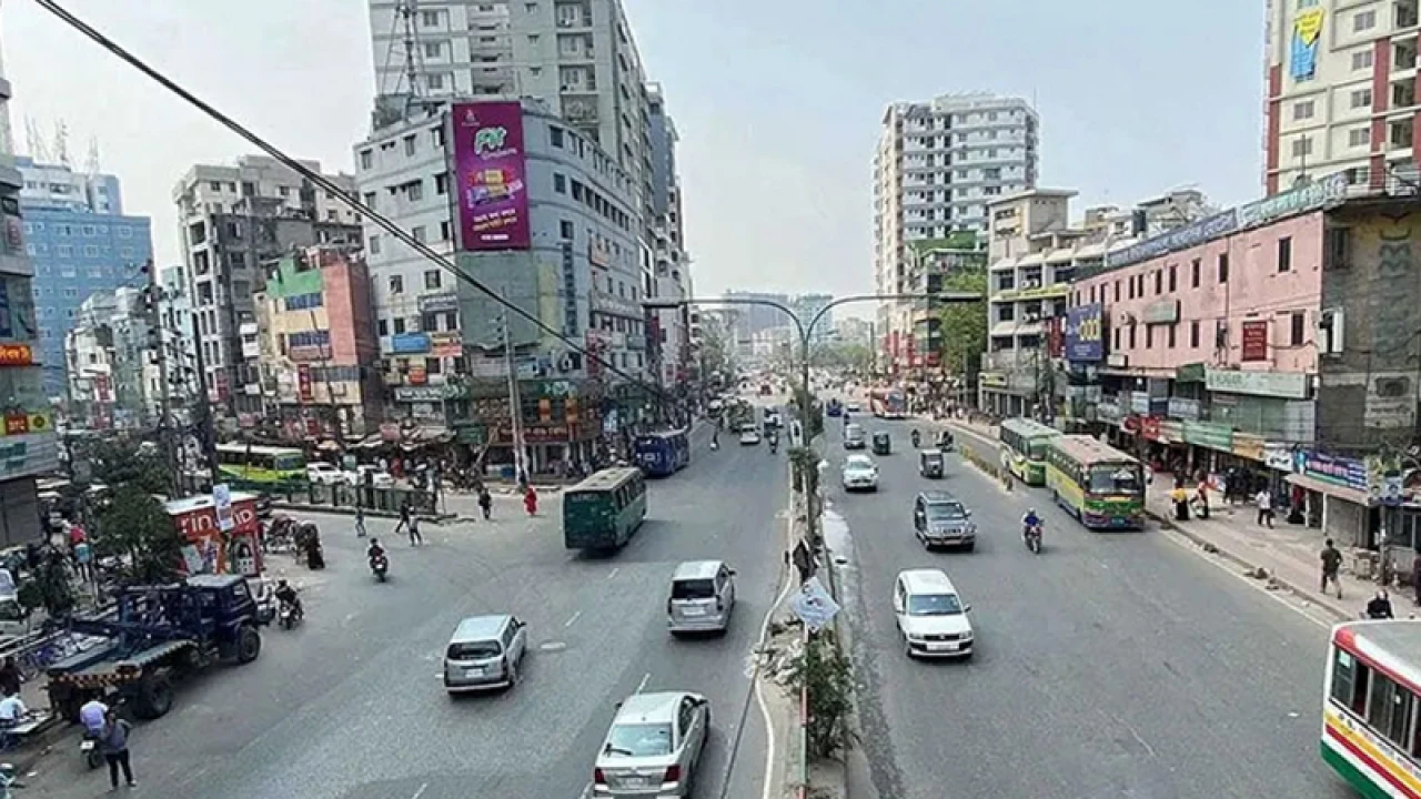 দূষিত বায়ুর শীর্ষে কিনশাসা, ঢাকার অবস্থান কত?