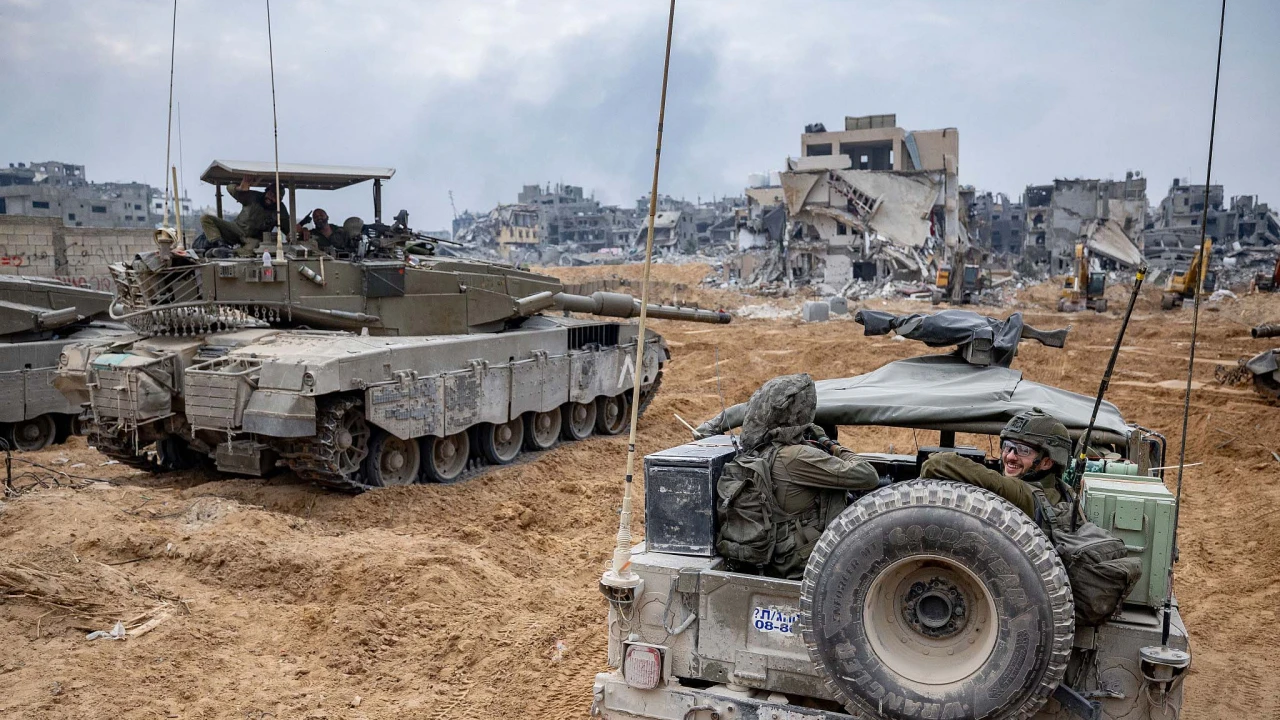 গাজা দখলের জন্য পুরো এলাকা ধ্বংস শুরু করেছে ইসরায়েল