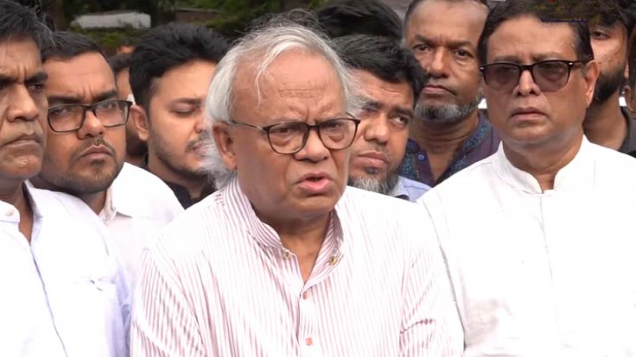 জাতি যখন দিশেহারা হয়, নজরুলের লেখা তখন হয়ে ওঠে আদর্শ