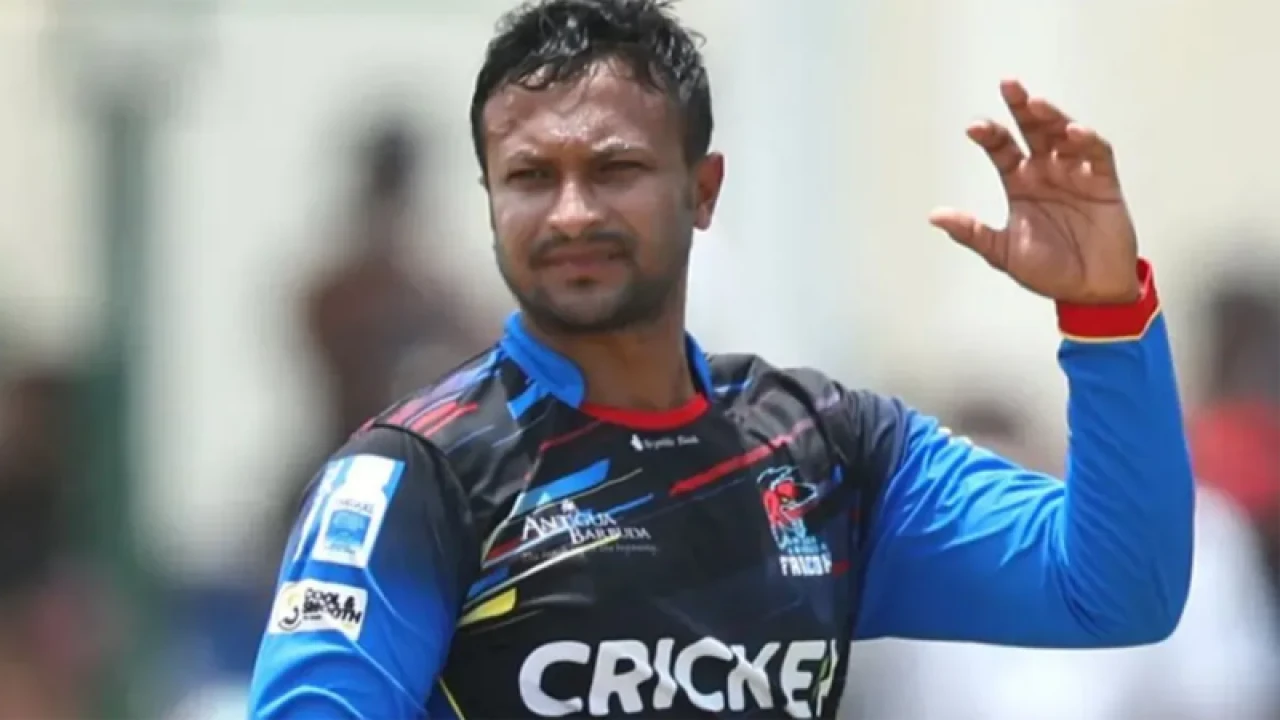 নিয়ন্ত্রিত বোলিং করলেও ব্যাটিংয়ে ব্যর্থ সাকিব