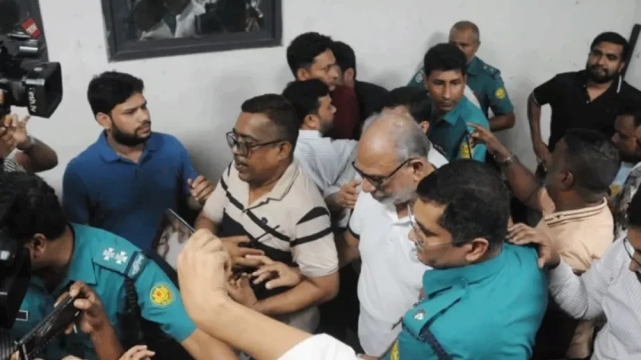 লতিফ সিদ্দিকী, ঢাবি শিক্ষকসহ ১১ জন ডিবি হেফাজতে