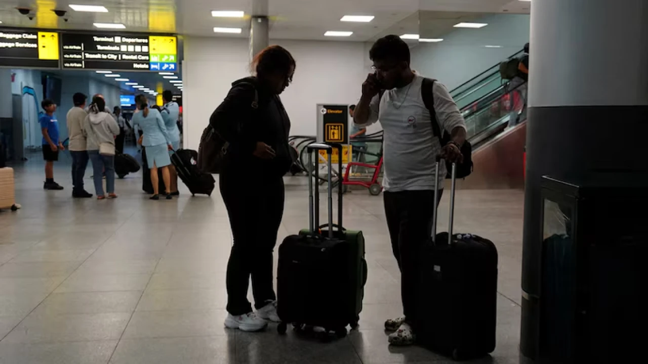 শিক্ষার্থী ও মিডিয়াকর্মীদের জন্য ভিসা কঠিন করছে যুক্তরাষ্ট্র