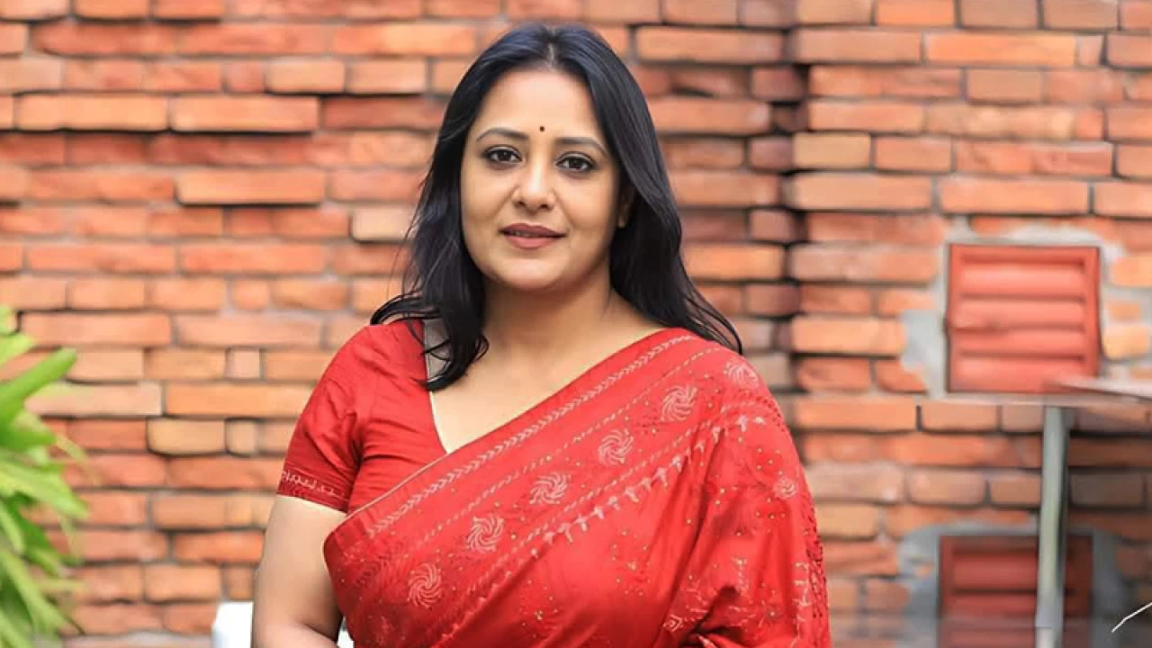 সুখ-দুঃখের গল্প বলবেন অপি করিম