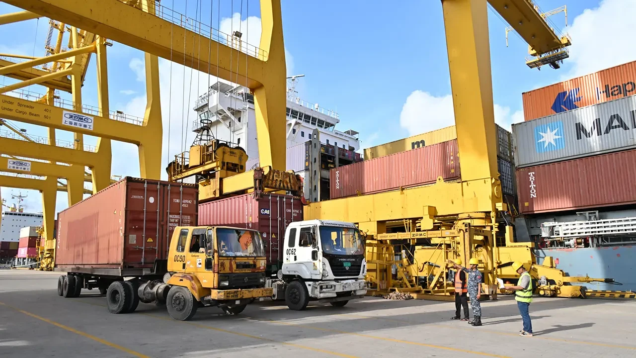 চট্টগ্রাম বন্দরে কনটেইনার হ্যান্ডলিং ইতিহাসে রেকর্ড