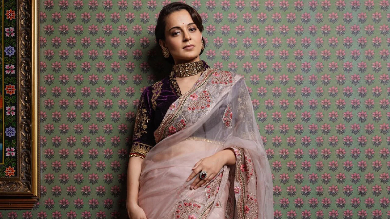 রাজনীতি ছেড়ে ফের অভিনয়ে ফিরছেন কঙ্গনা