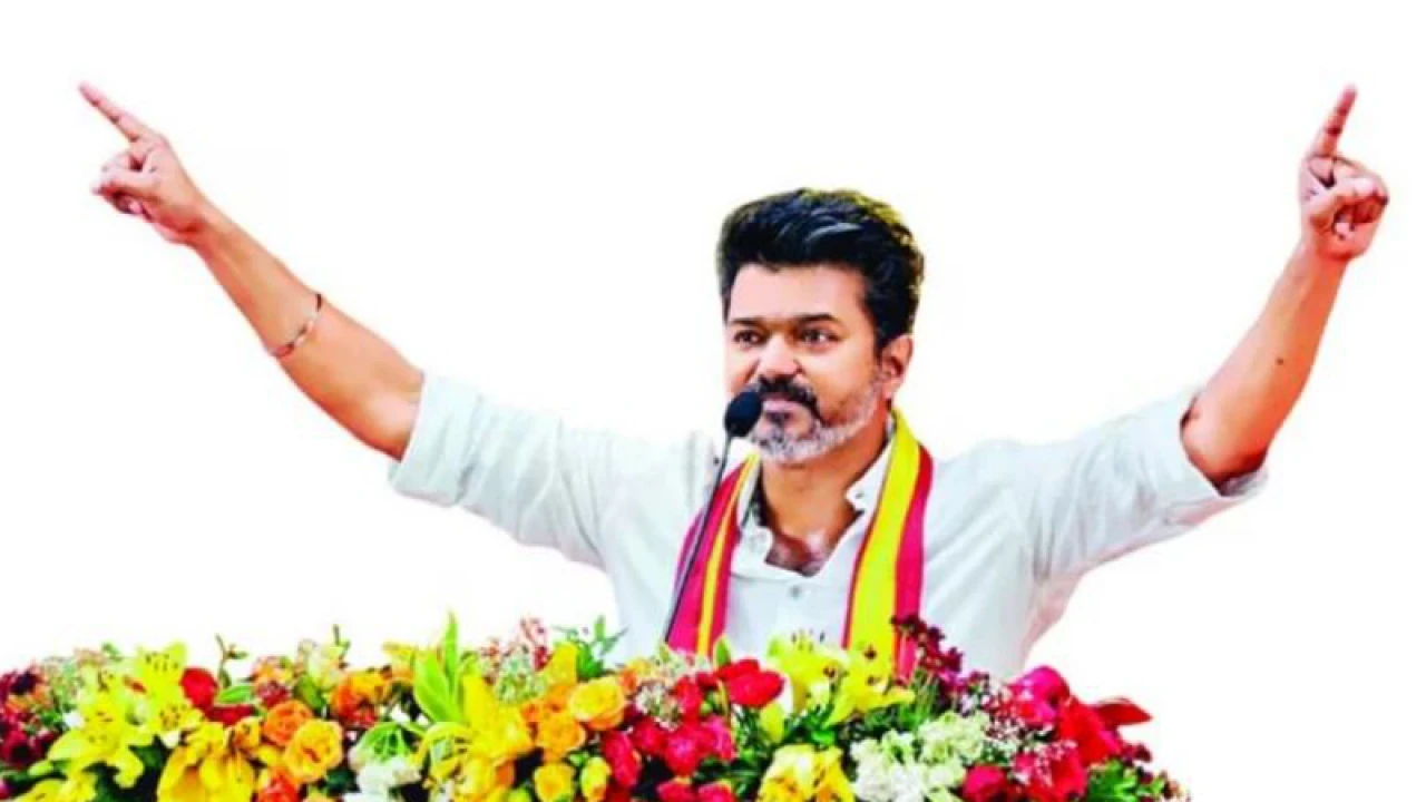 থ্যালাপ্যাথি পর্দা ও পর্দার বাইরের সুপারস্টার