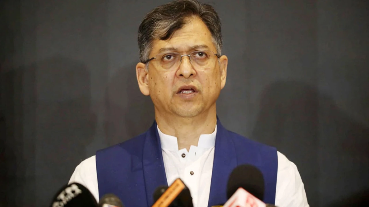 ফ্যাসিবাদবিরোধী জাতীয় ঐক্য ধরে রাখতে হবে: সালাহউদ্দিন