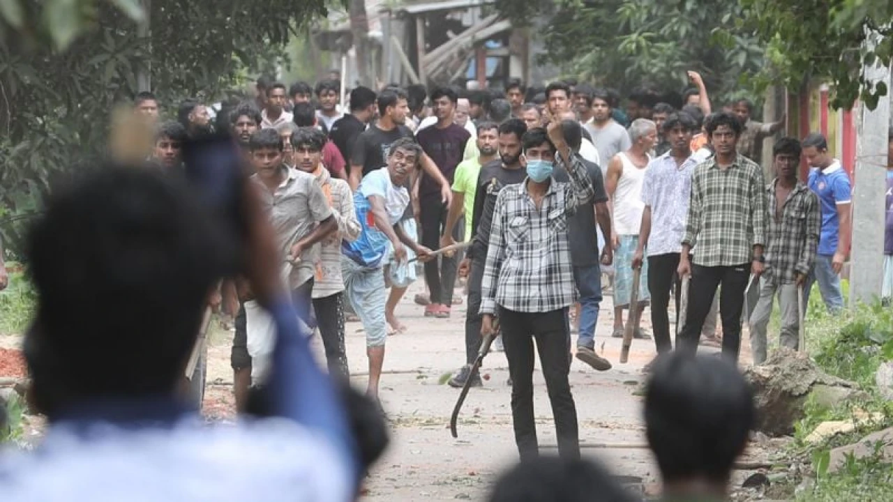 চবিতে সংঘর্ষের নেপথ্যে মব করে বাগছাস, সুযোগ নেয় যুবলীগ