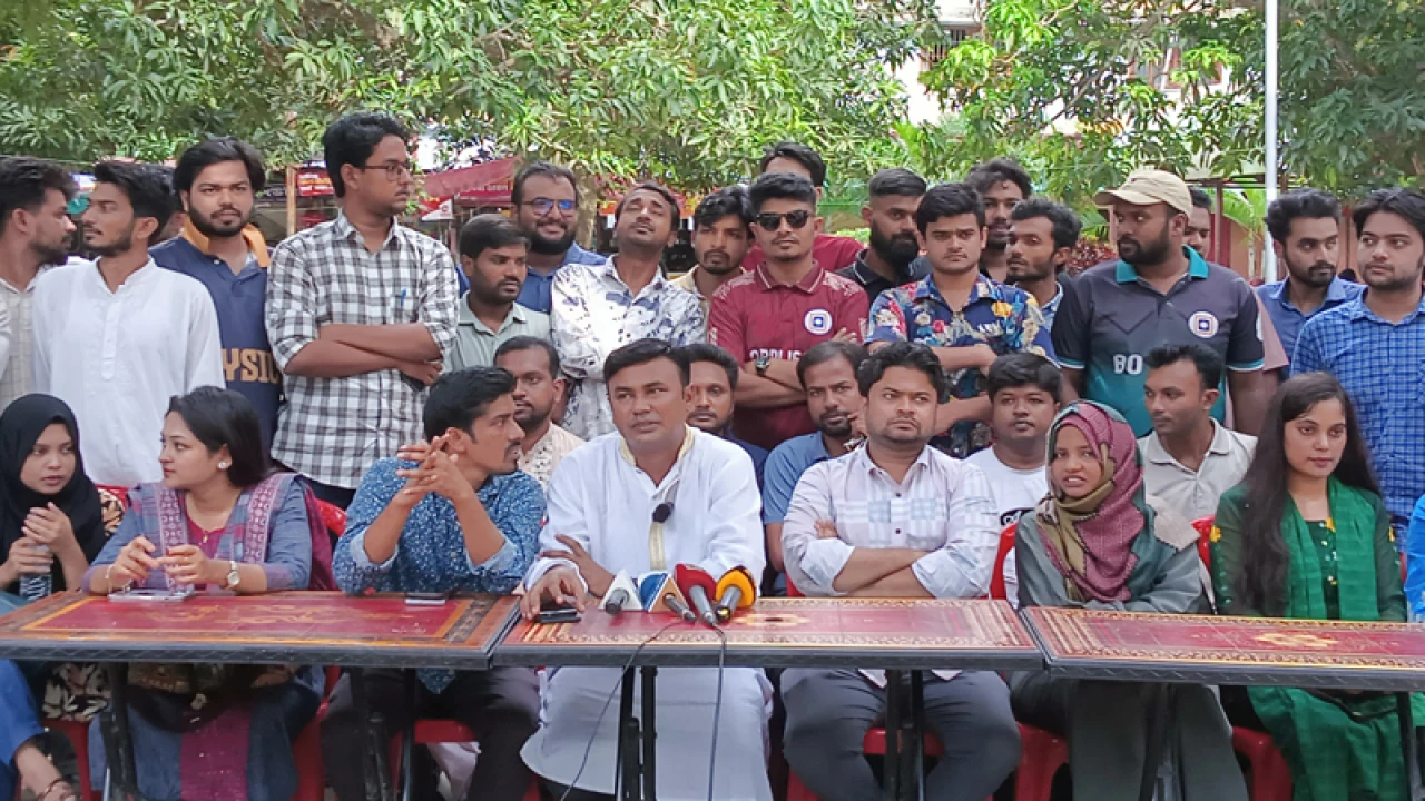 ‘বাংলাদেশের জনসংখ্যার চেয়েও শিবিরের বট আইডি বেশি’