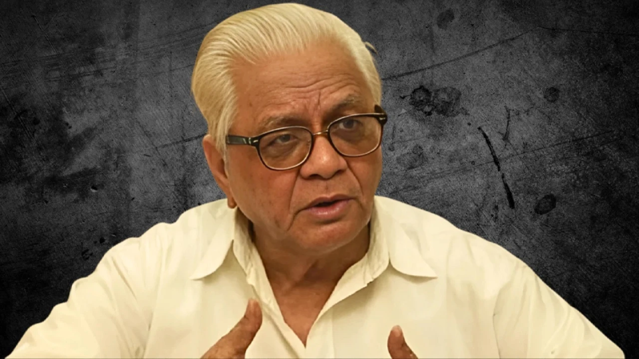 শহীদ মিনারে নেওয়া হয়েছে বদরুদ্দীন উমরের মরদেহ