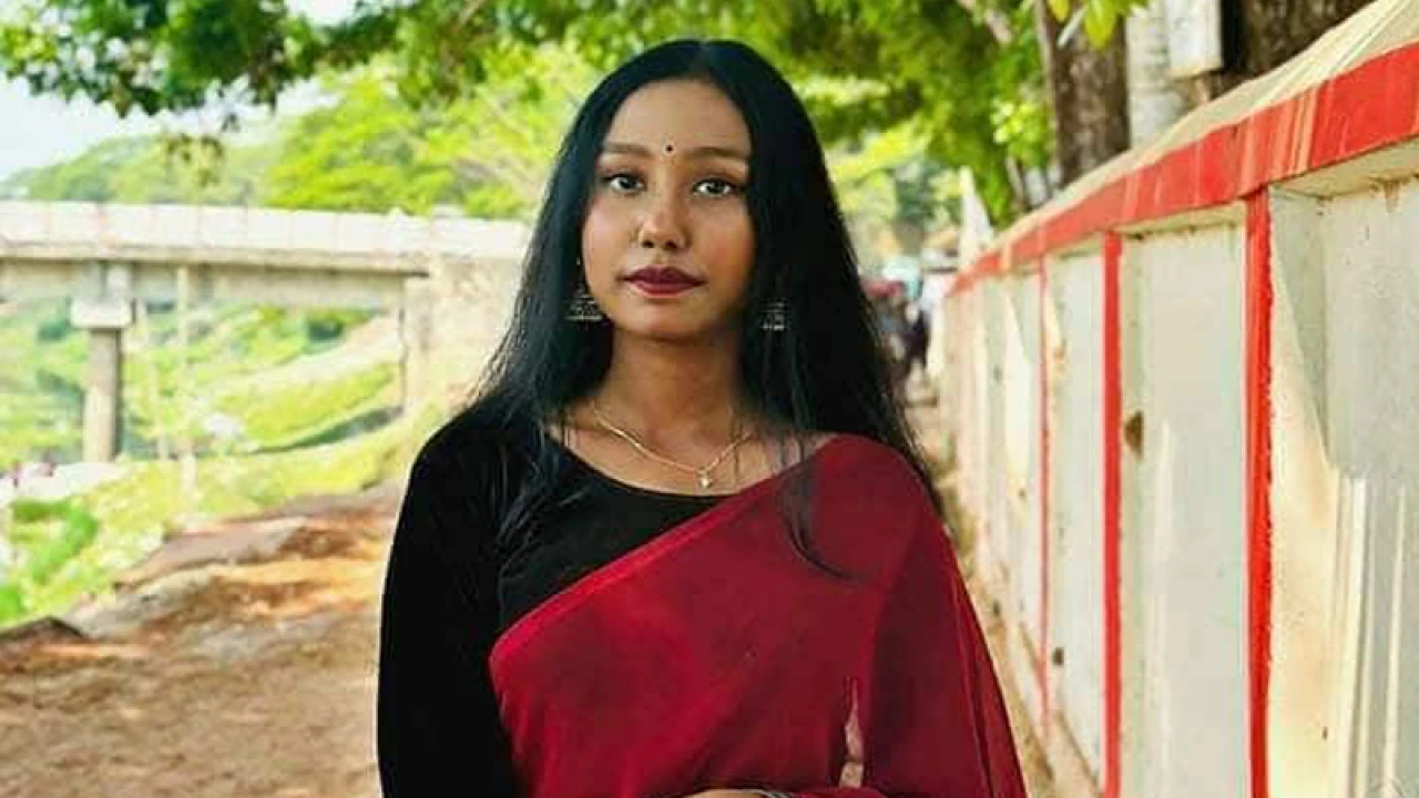 এসএসসিতে ফেল, কিশোরীর ঝুলন্ত মরদেহ উদ্ধার