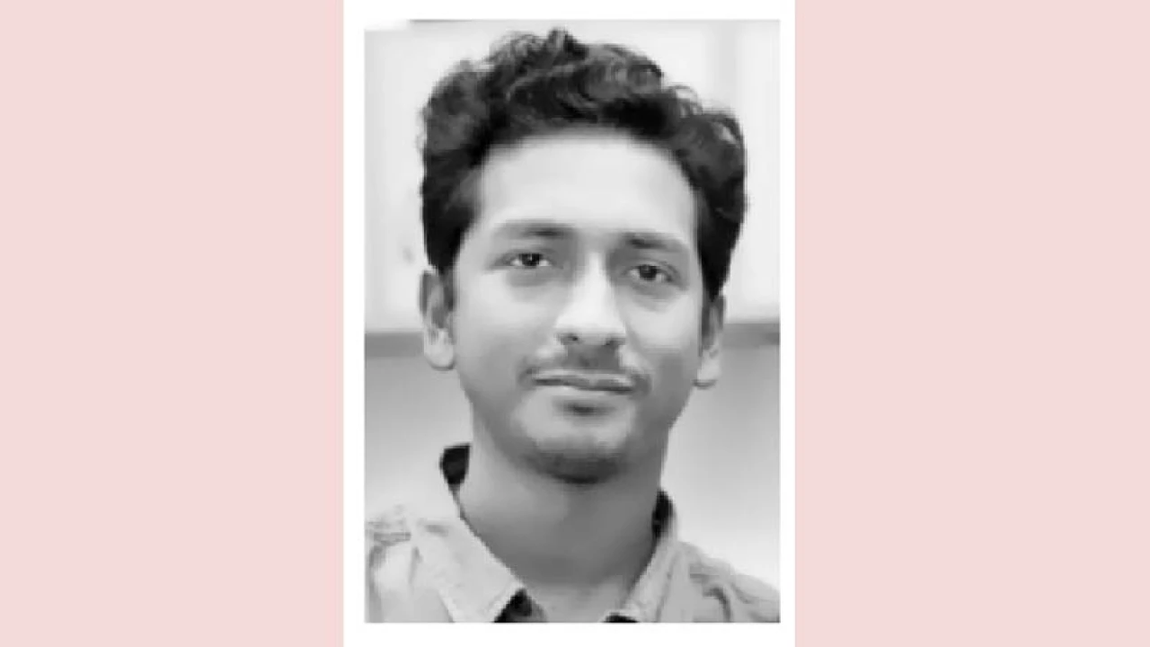 গণমাধ্যমের অবক্ষয় ও বিকল্প অভ্যুদয় 