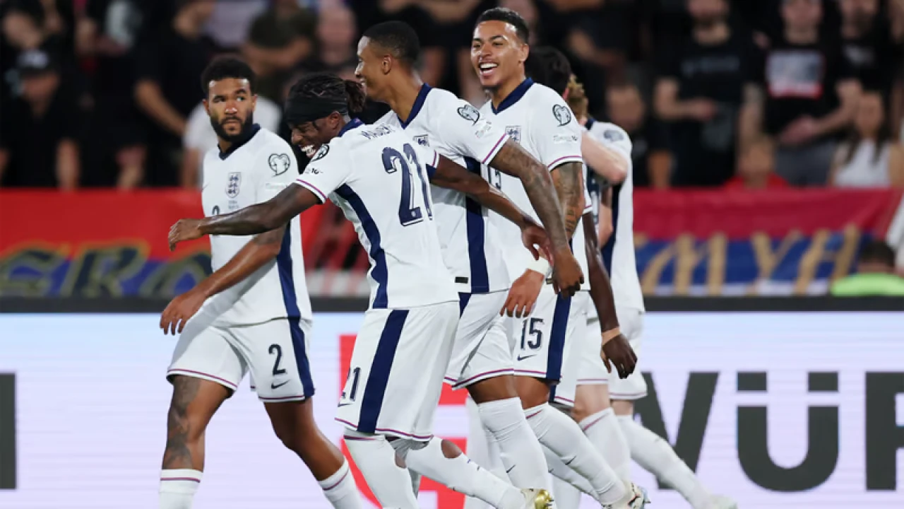 বড় জয়ে বিশ্বকাপের আরও কাছে ইংল্যান্ড