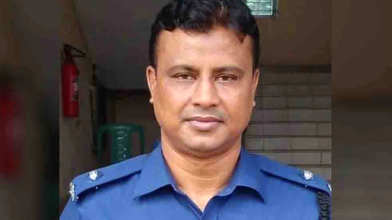 ডাকসুতে ছাত্রদলের পক্ষে পোস্ট করায় ওসি প্রত্যাহার