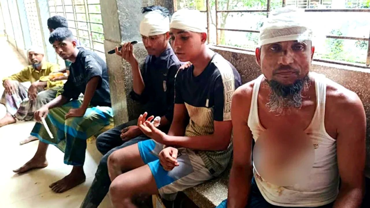 ৪০ টাকার জন্য দুপক্ষের সংঘর্ষে আহত ৩০