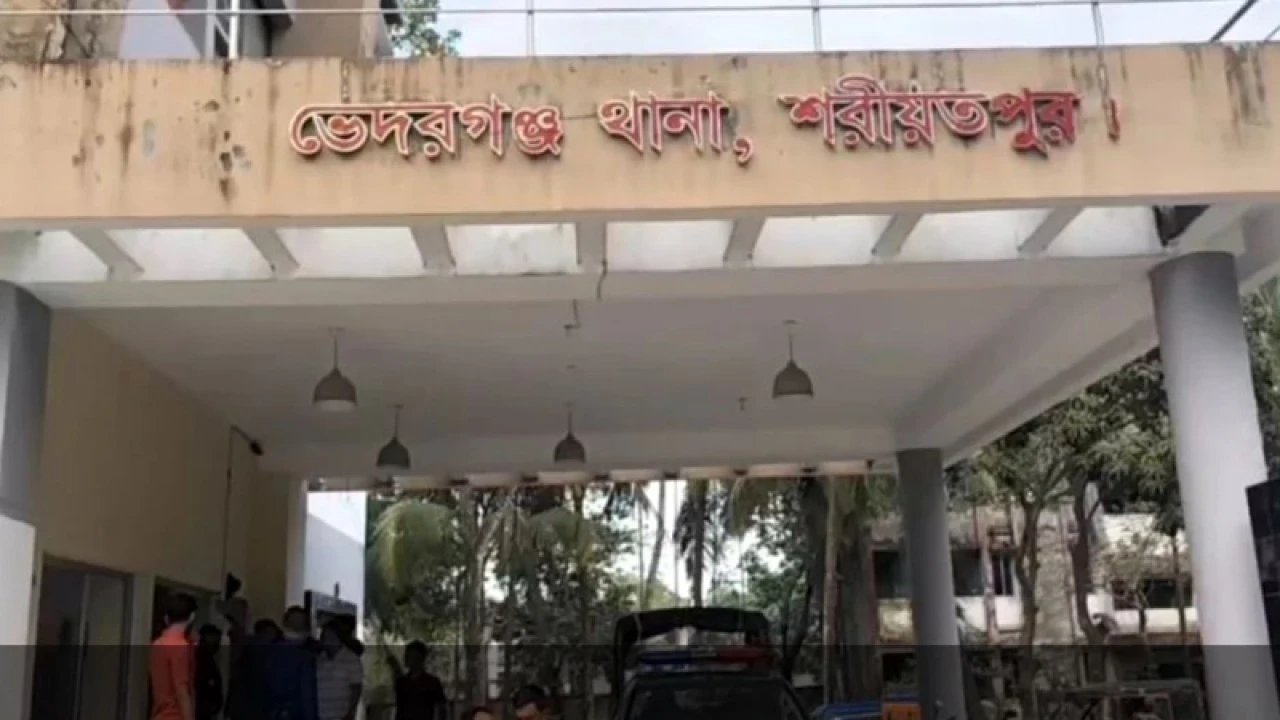 মোটরসাইকেল-ভ্যান মুখোমুখি সংঘর্ষে নিহত ১