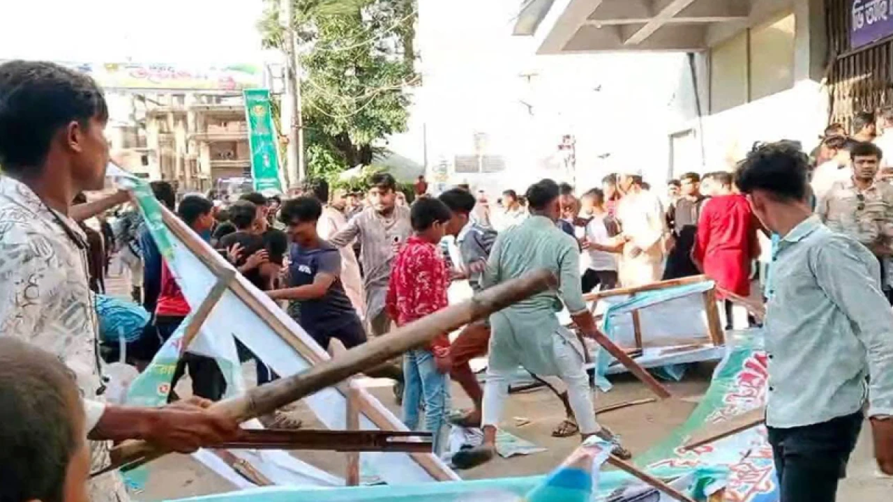 ফুটবল ম্যাচ ঘিরে তুমুল সংঘর্ষ, ইউএনওসহ আহত ২০