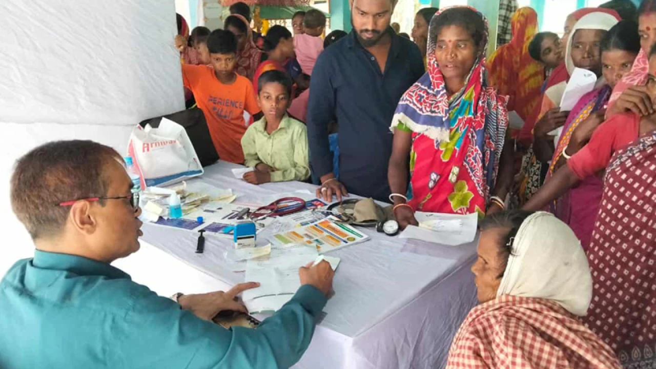 সিলেটে চা শ্রমিকদের জন্য হেলথ ক্যাম্প 