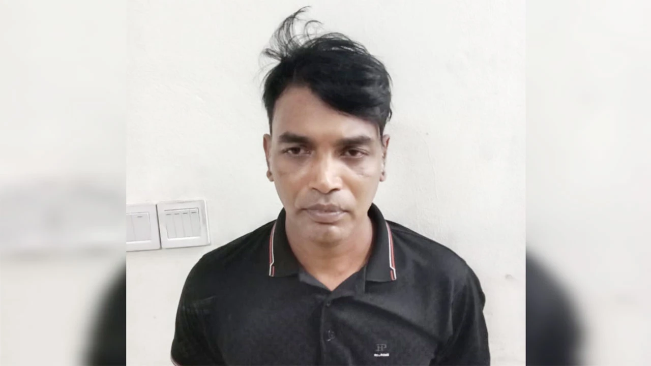 রাজধানীতে তালিকাভুক্ত চাঁদাবাজ ‘স্মার্ট হাসান’ গ্রেপ্তার