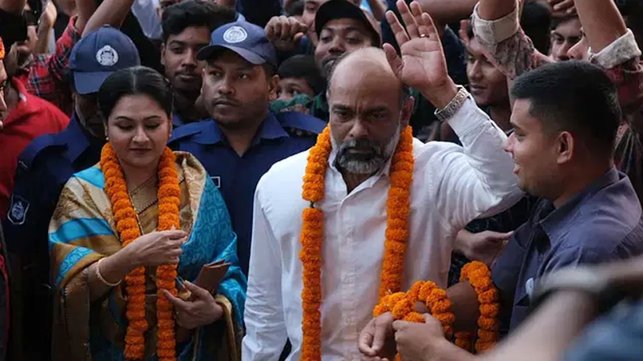 এবার ওটিটিতে ‘৮৪০’