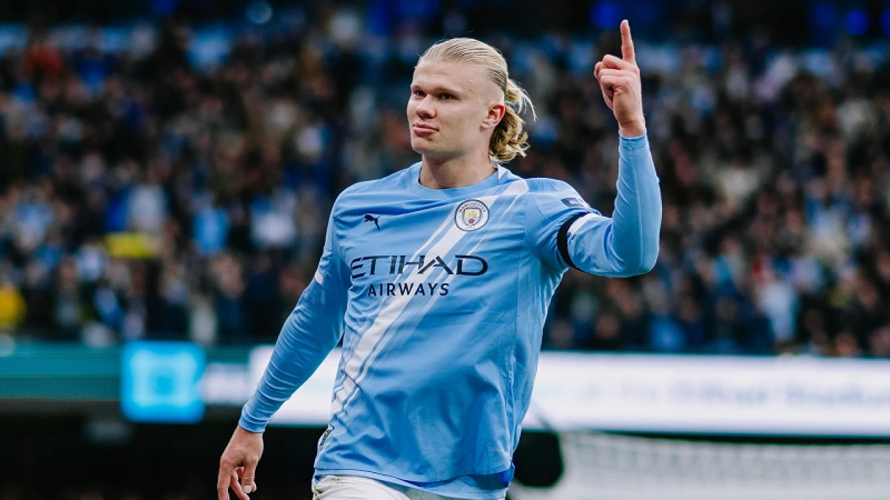 হলান্ড ঝড়ে ম্যানচেস্টার ডার্বিতে উড়ে গেল ইউনাইটেড