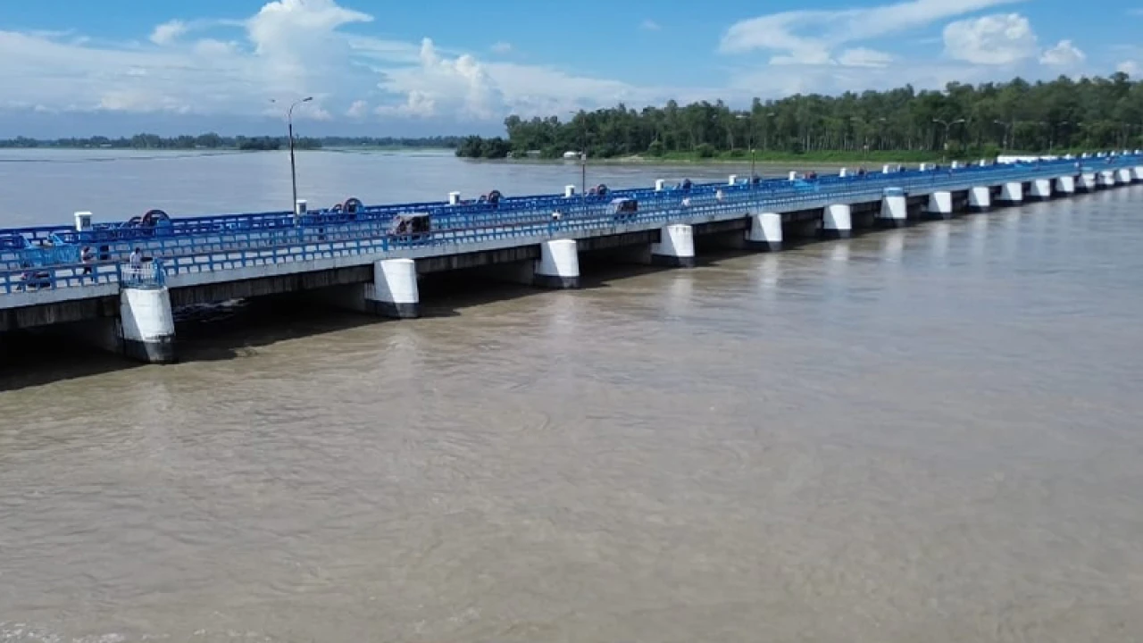 তিস্তার পানি বিপৎসীমার ওপরে, খুলল ৪৪ জলকপাট 