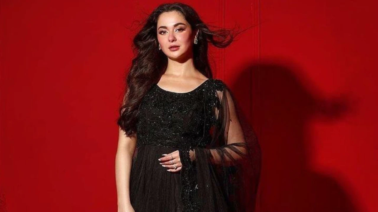 সানসিল্ক-এর আমন্ত্রণে বাংলাদেশে আসছেন পাকিস্তানি অভিনেত্রী হানিয়া আমির