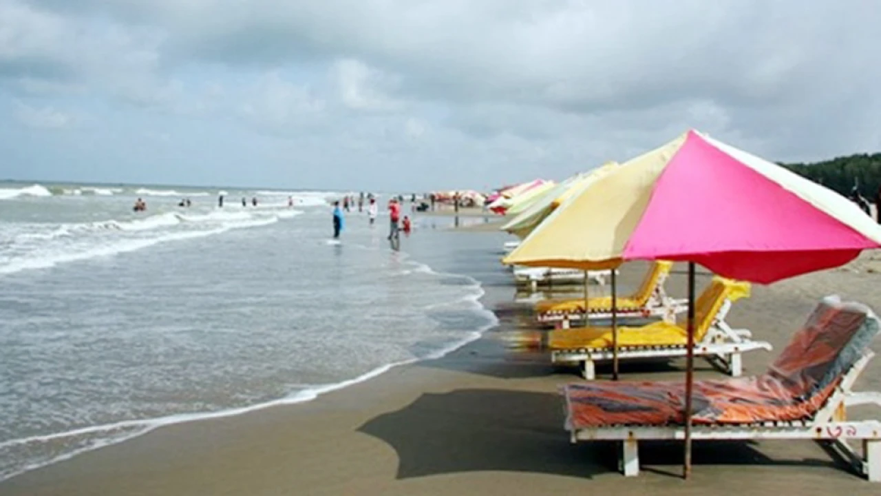 কুয়াকাটা সৈকতে ভেসে এলো আরও এক লাশ