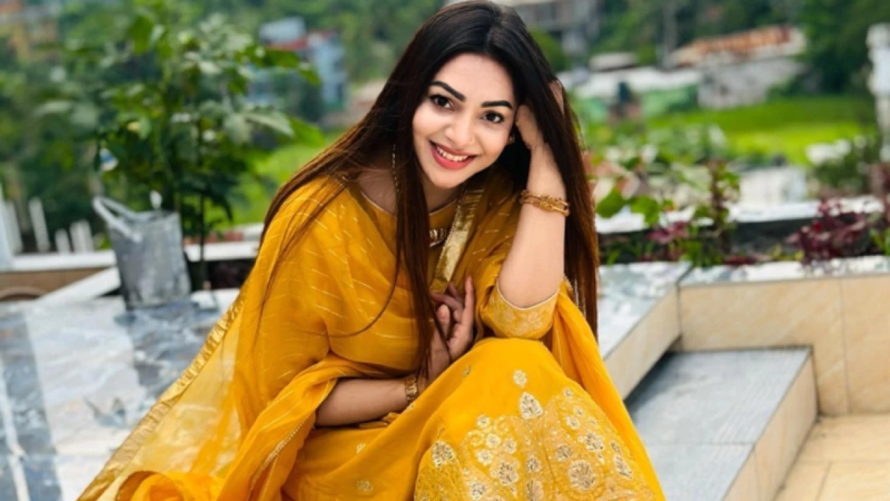 ‘বুকে শুরু হয়ে যায় ভাঙচুর’